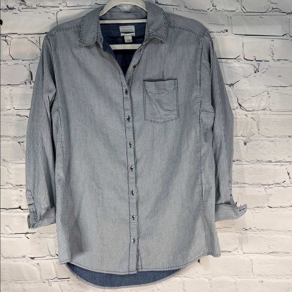 Caslon/Nordstroms Women’s Boyfriend Fit Blue Pin Stripe Button-Down Cotton Shirt